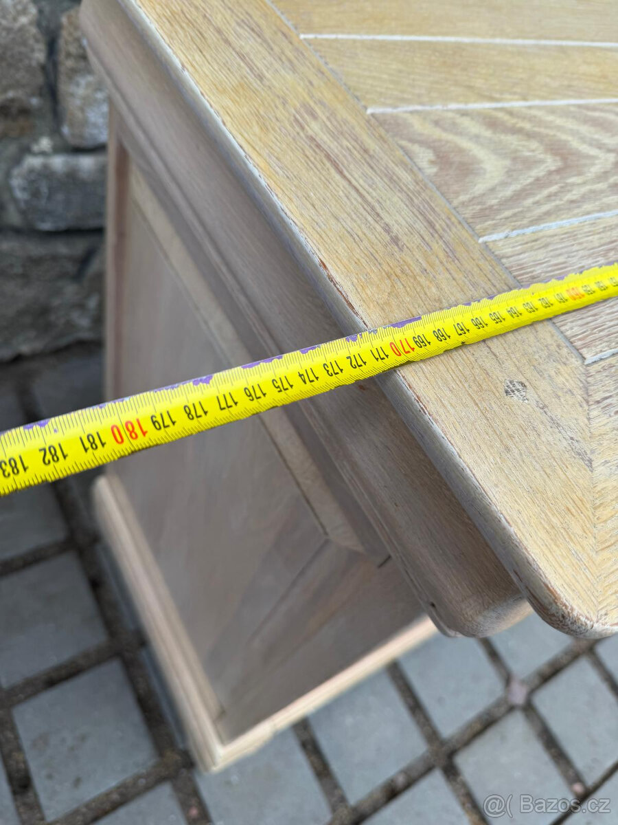 Škříňka z dřevěného masivu - 4