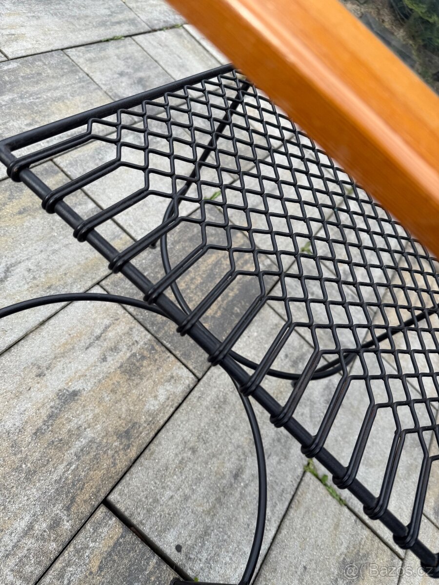 Stolecek kov a drevo - 4