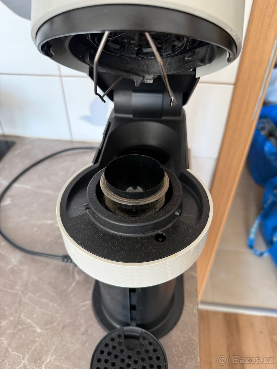 Nespresso Vertuo kávovar - 4