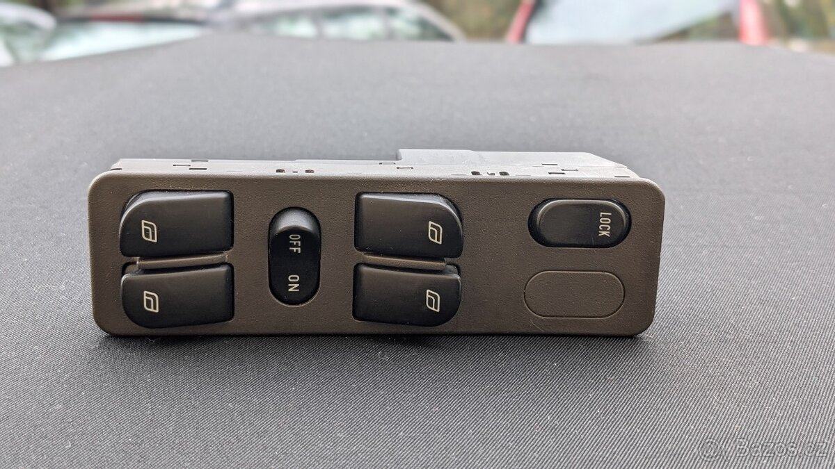 Díly ze Saab 9-3, 1999 - 4