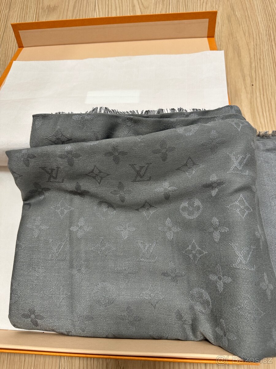 Nový komplet šal Louis Vuitton - 4