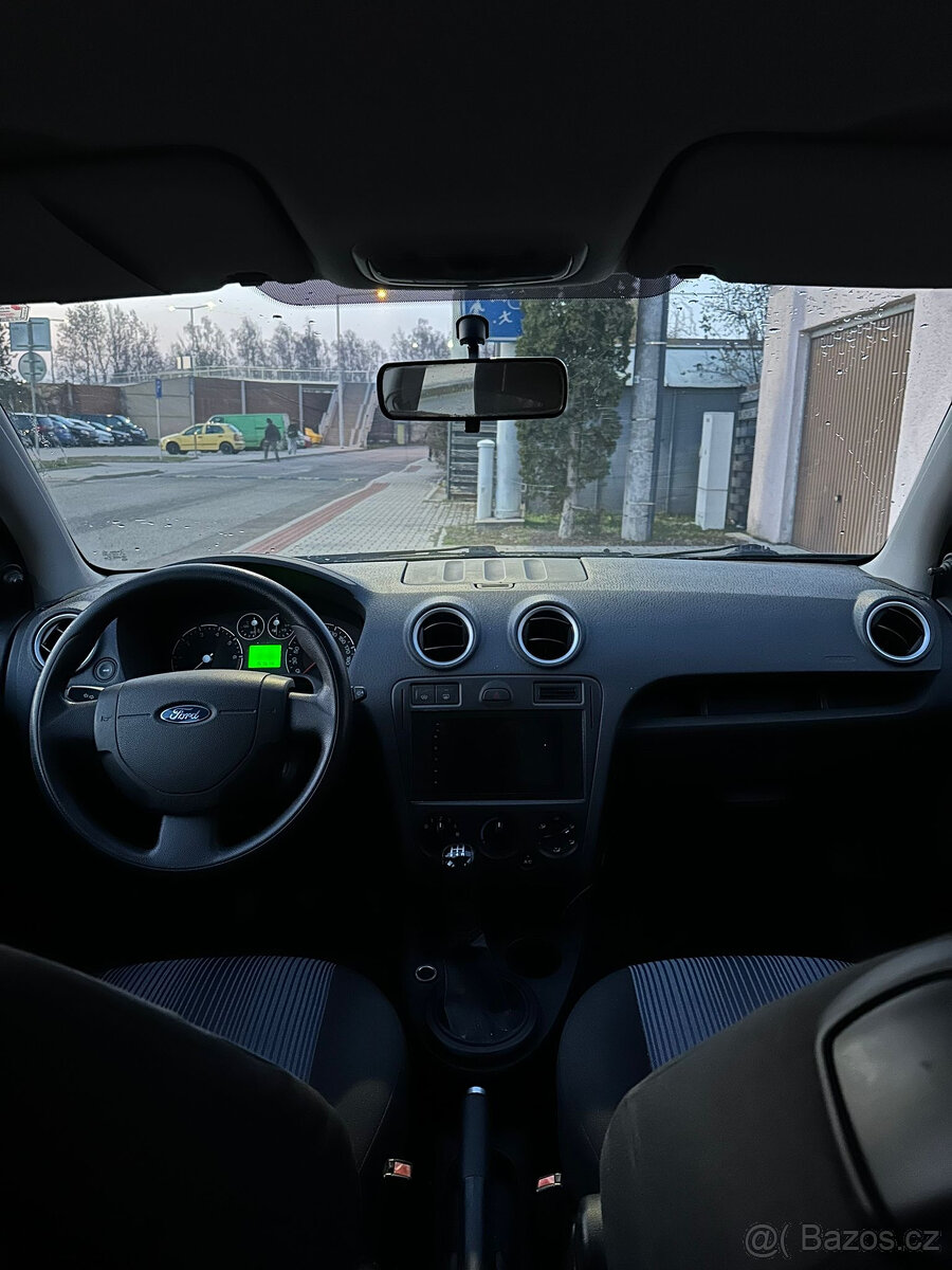 Ford Fusion 1.4 - 4