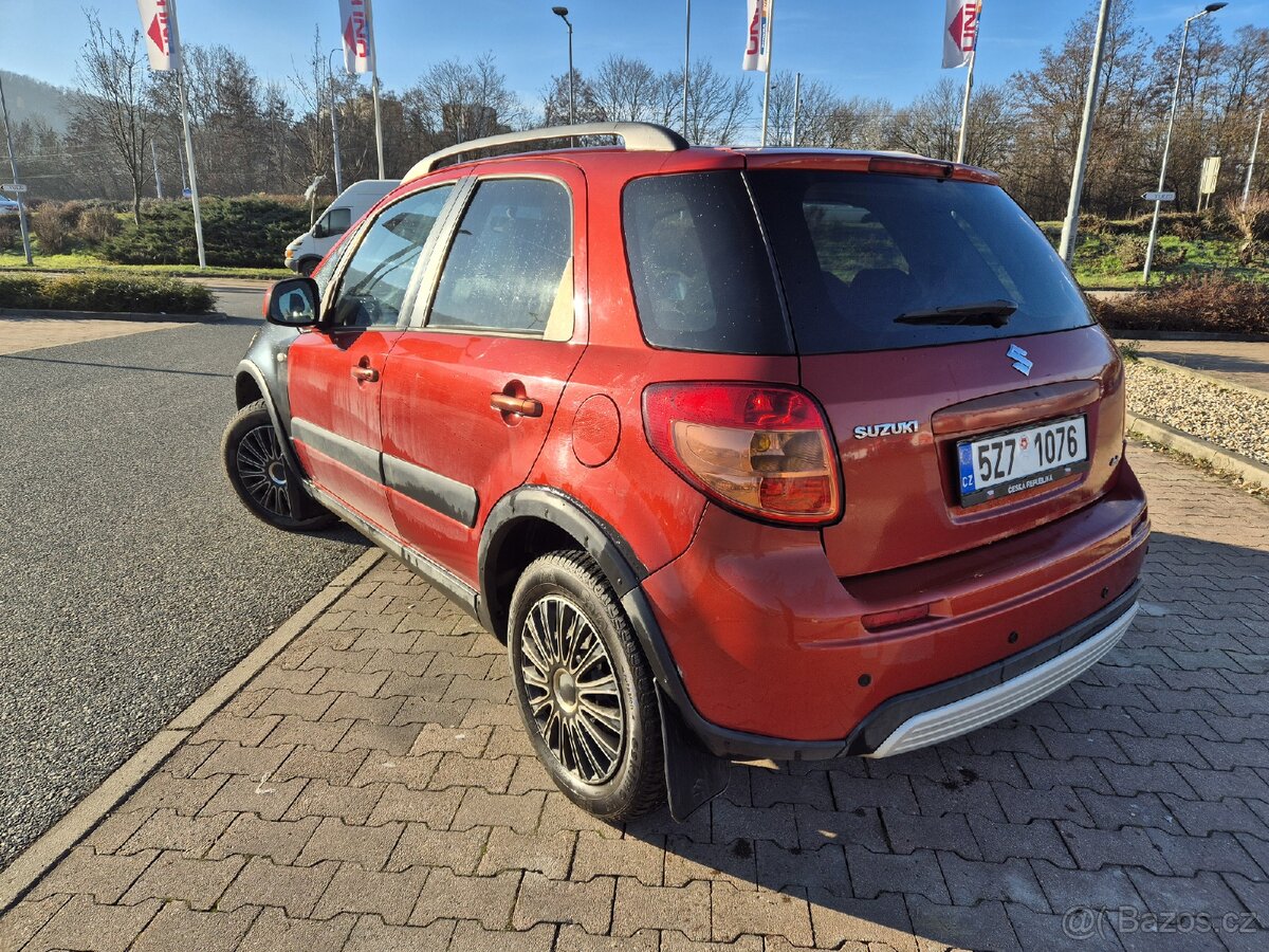 Suzuki SX4 - 4
