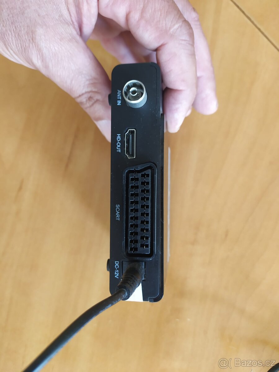 Set-top box DVB-T2 Emos - 4