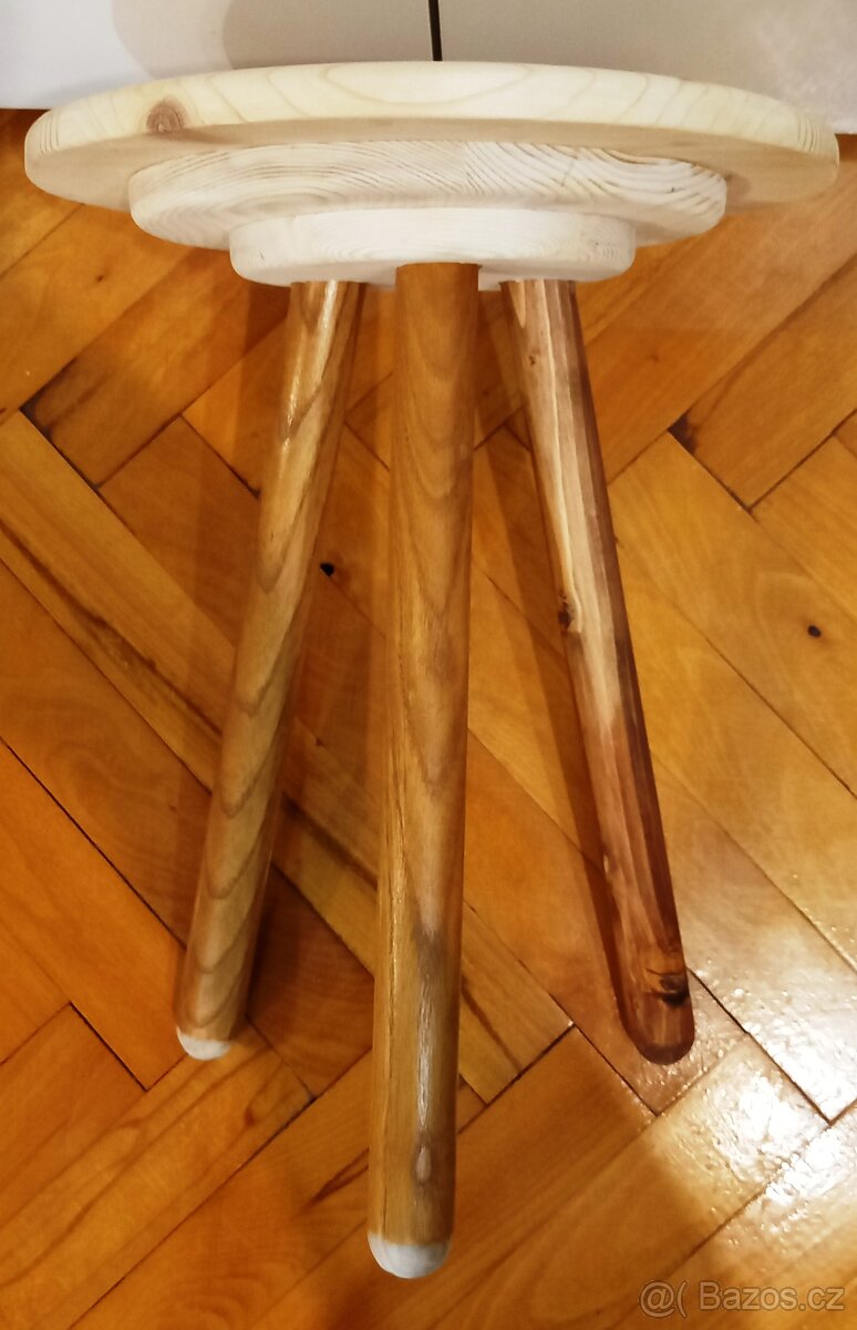 Květinový stolek na trojnožce,, - 4