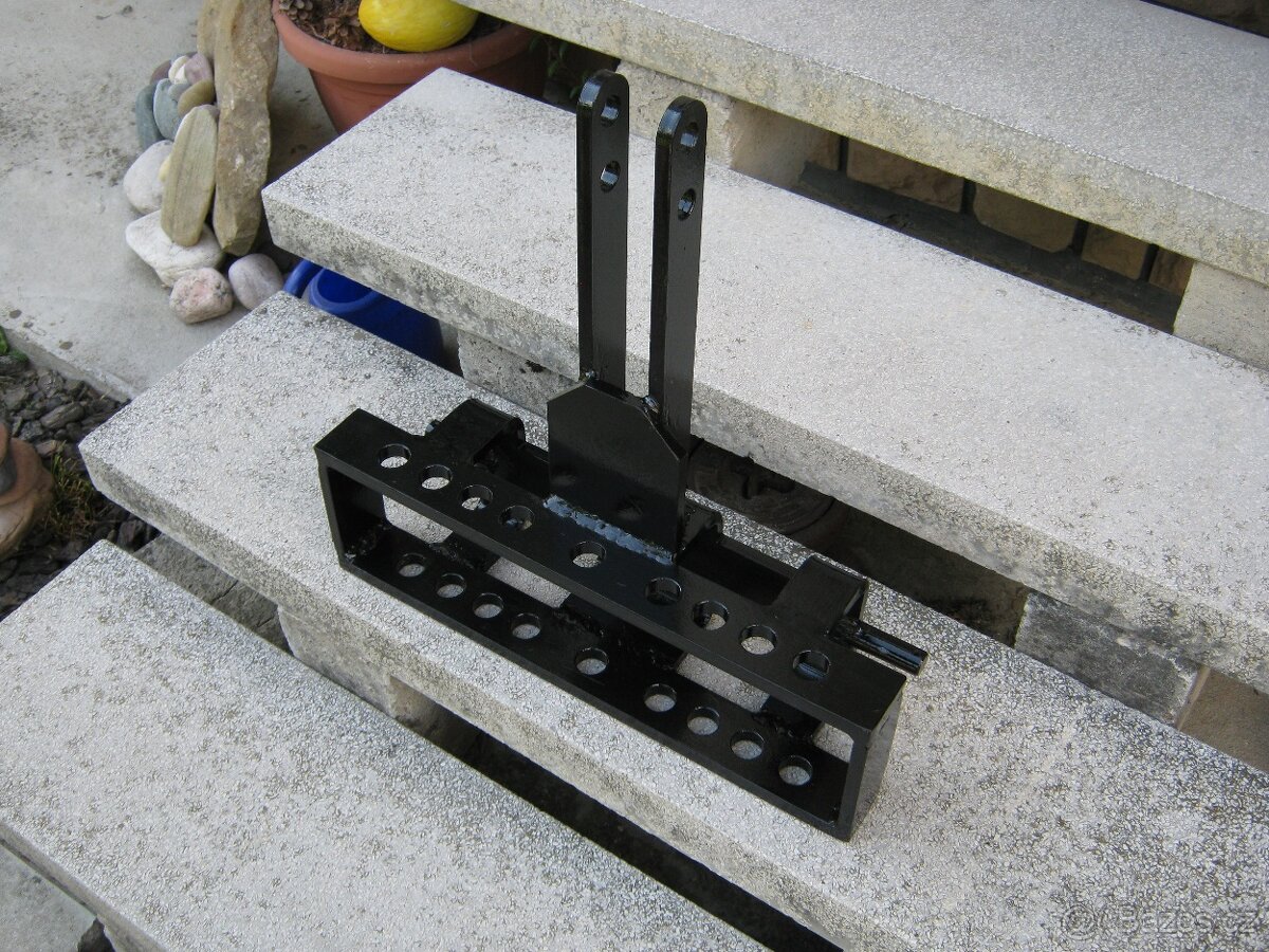 ZAVES NA MALOTRAKTOR kubota - 4