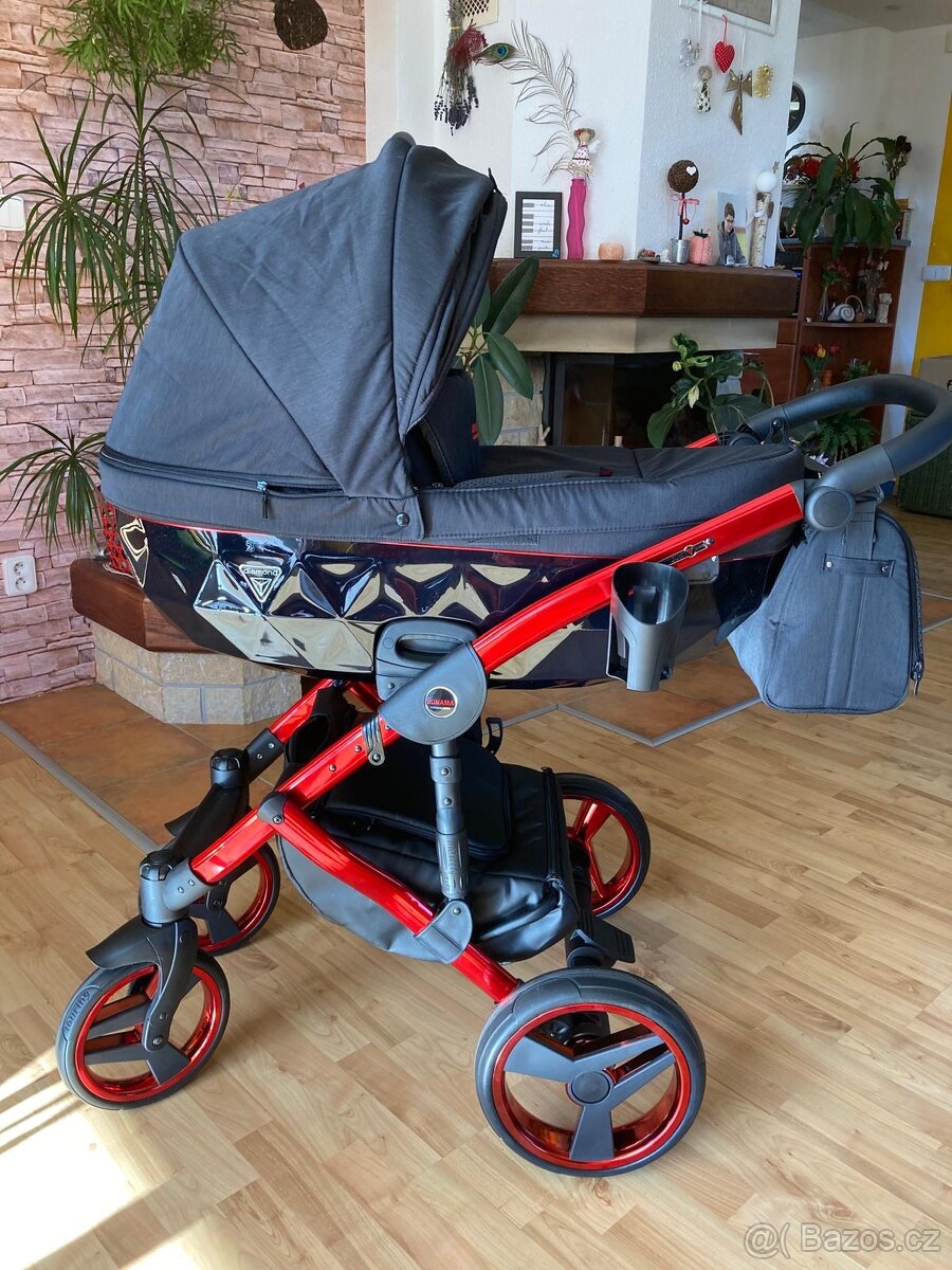 Pěkný kočárek - 4