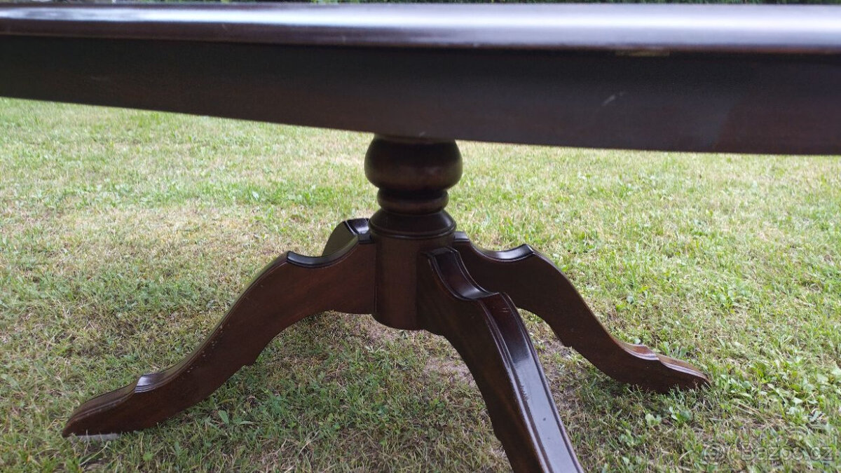 Konferenční stolek - 4