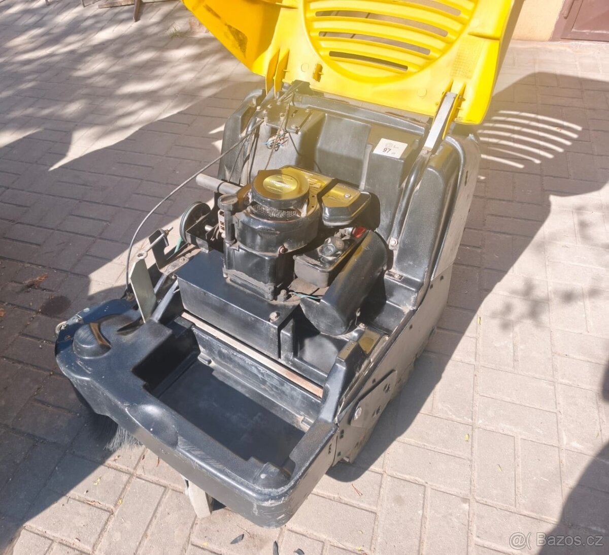 Zametací stroj Karcher KSM 750 B - 4