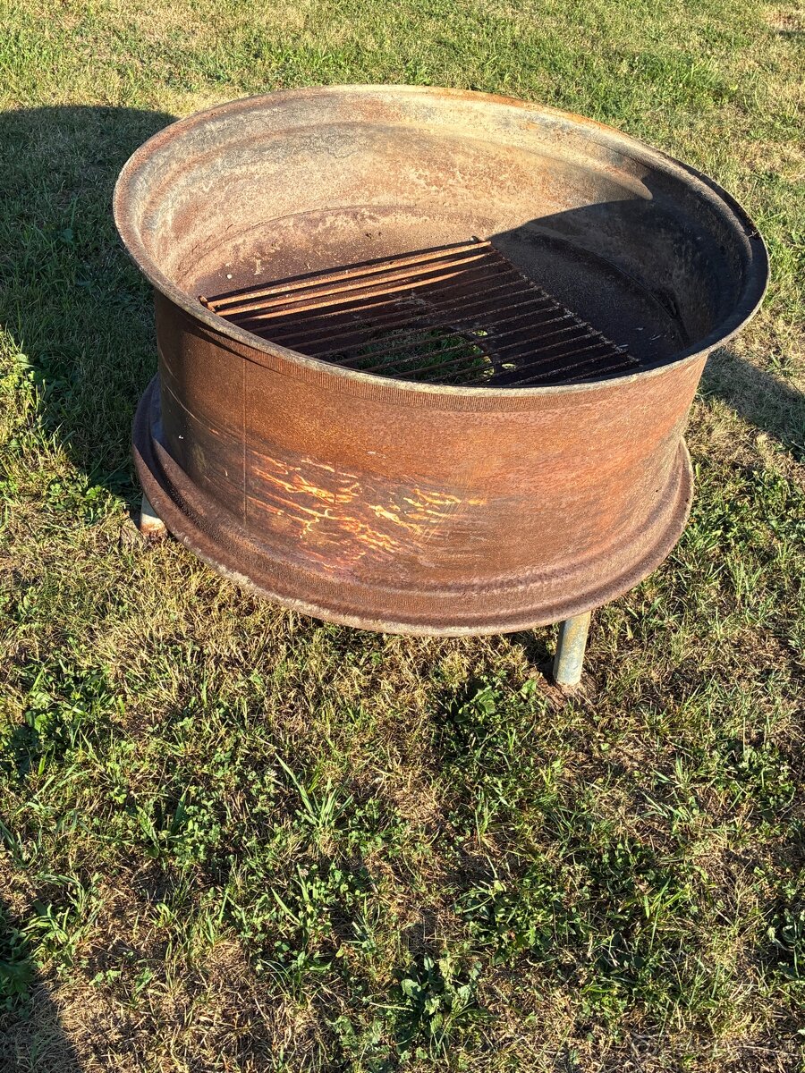 Ohniště - 4