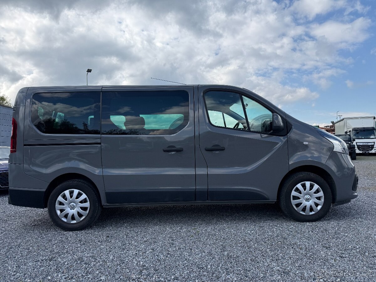 Renault Trafic 1.6dCi 89kW 9 míst 2019 ČR - 4