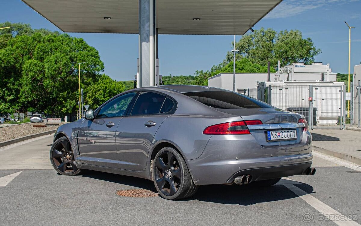 Jaguar XF 4.2 SV8 306kw - 4