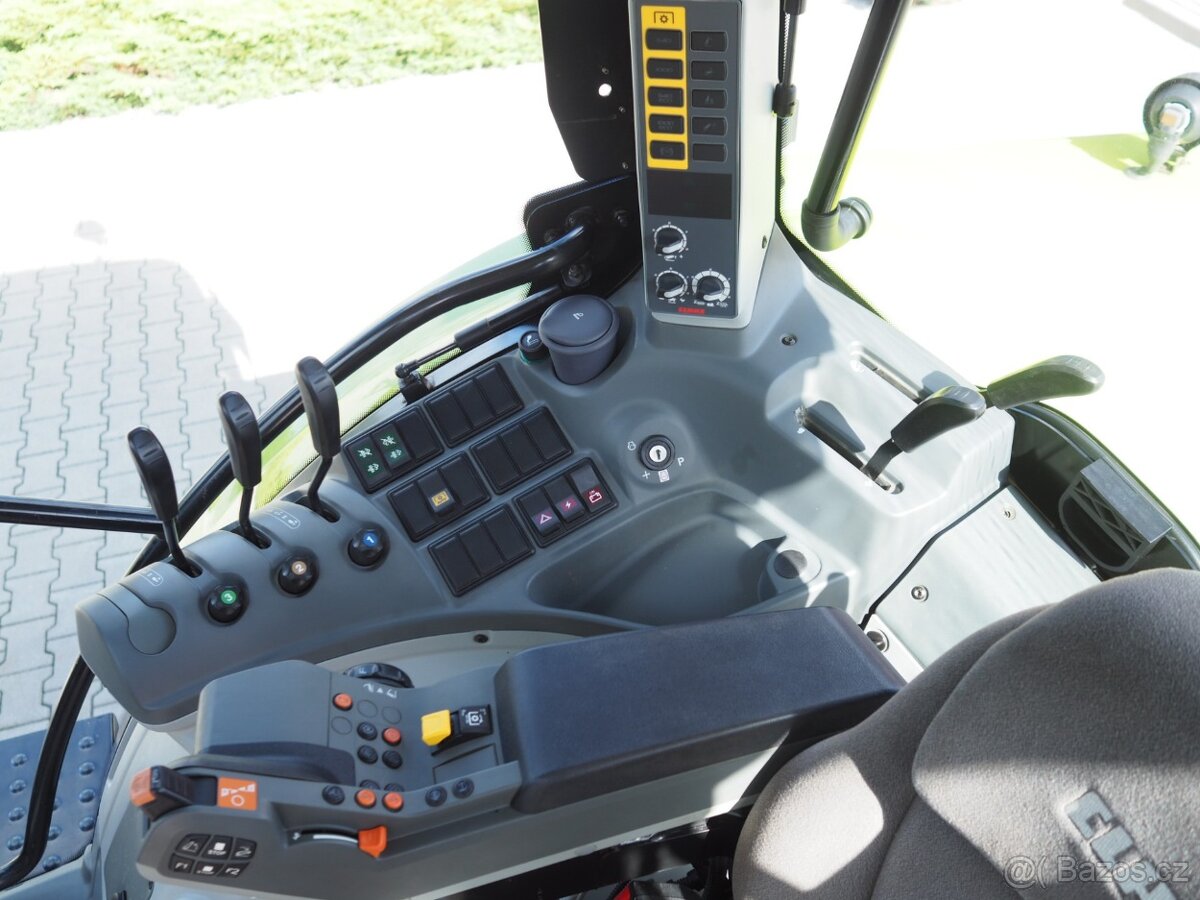 CLAAS Arion 610 CIS - 4