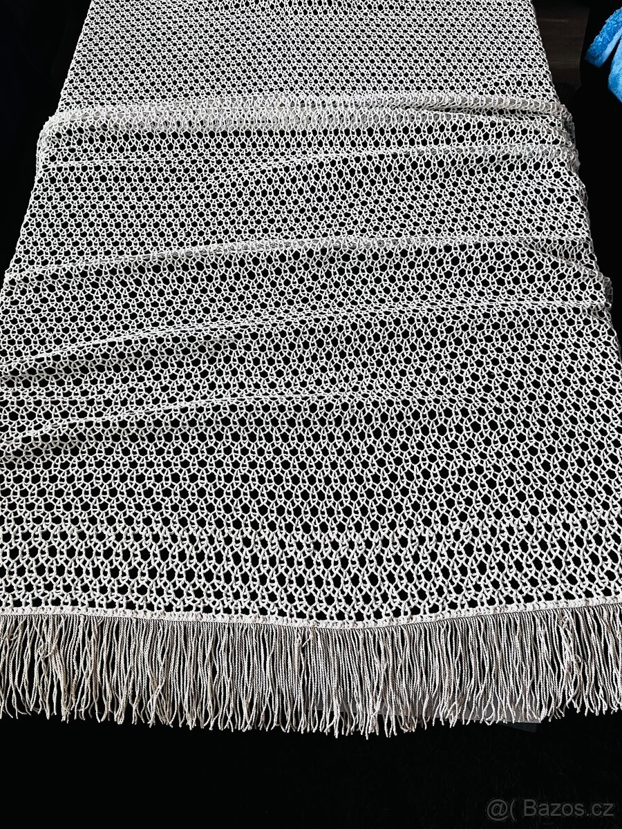 Háčkovaný ubrus ( přehoz) - 4