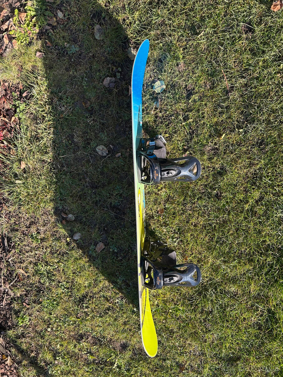 Snowboard s vázáním Gravity - 4