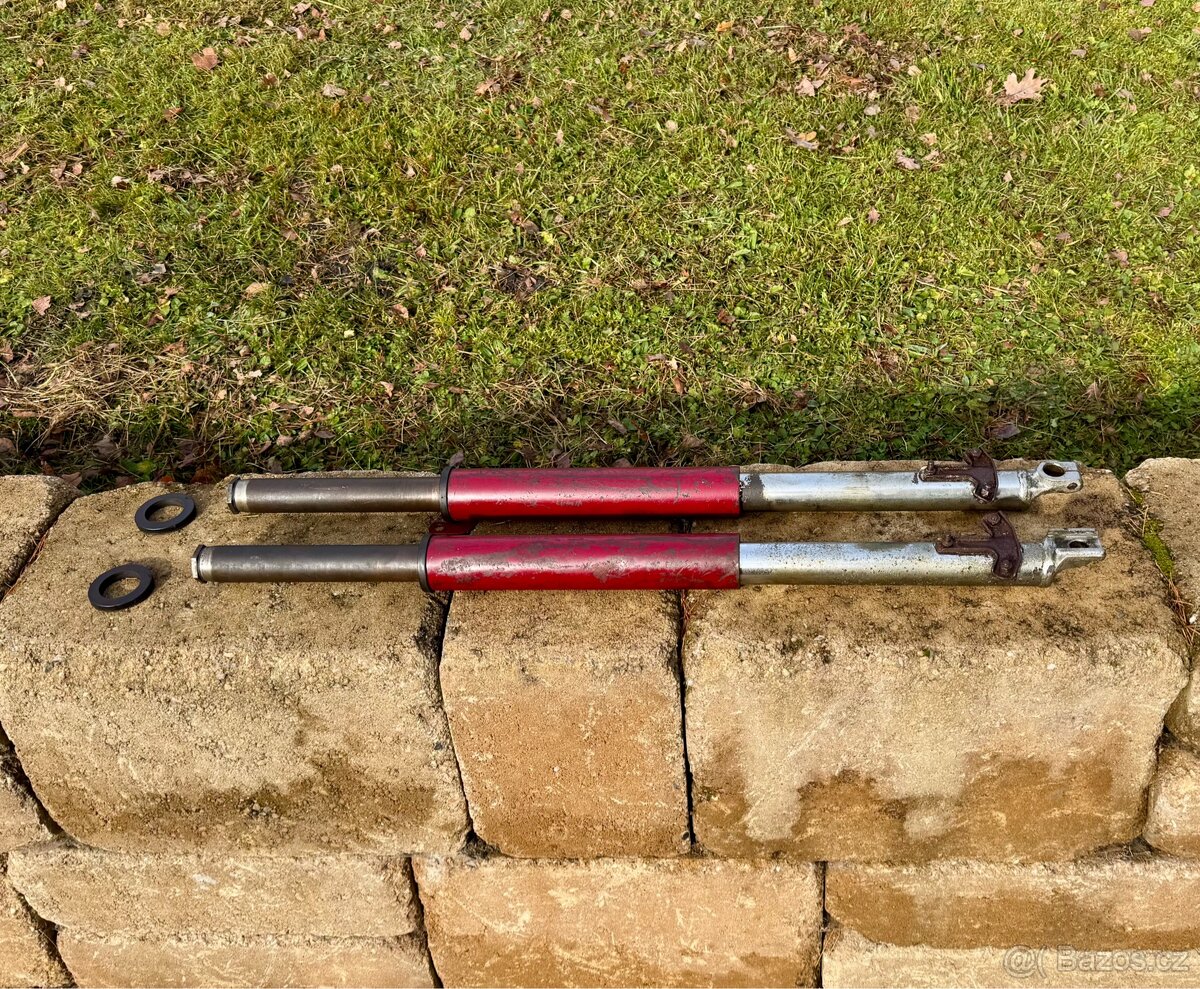 CZ 125 175 250 kývačka - přední tlumiče - 4