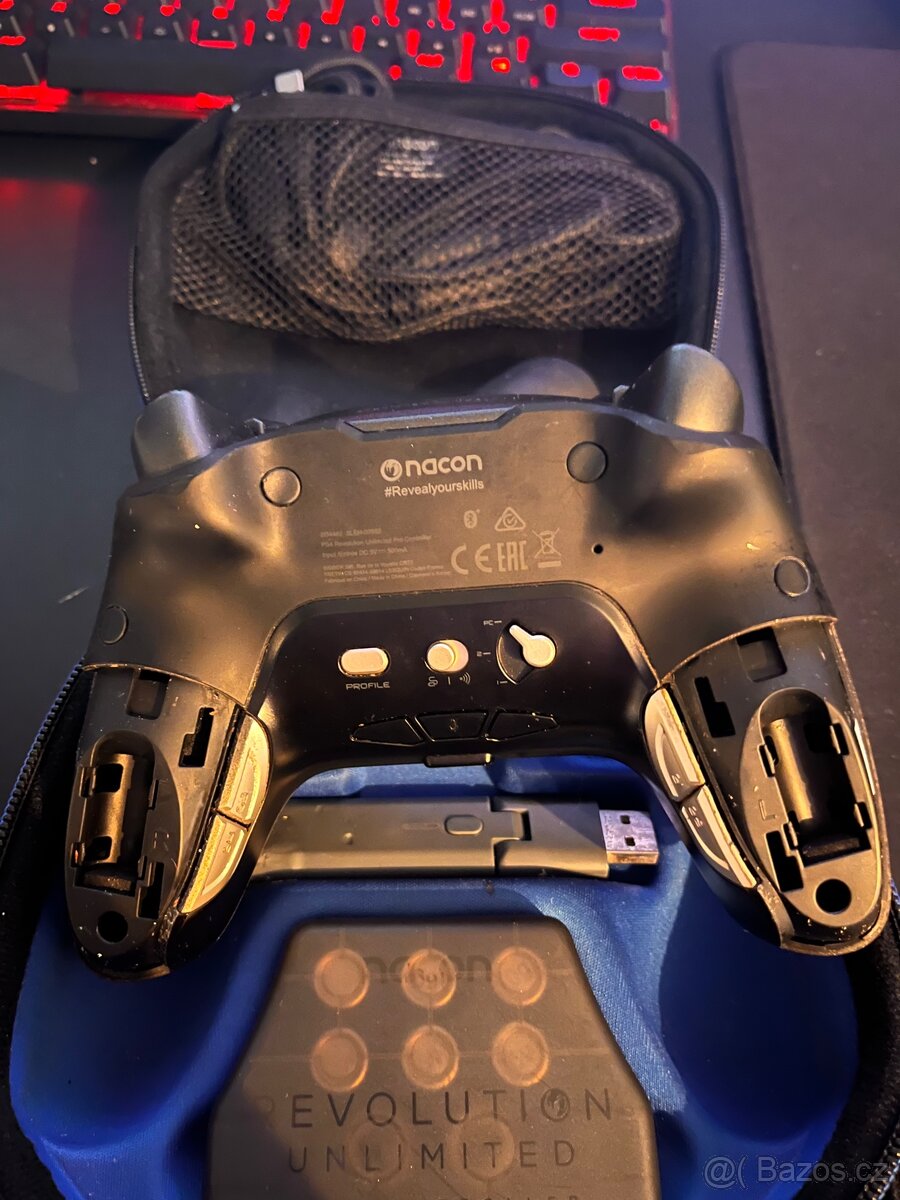Nacon revolution Unlimited pro Ovladac - 4