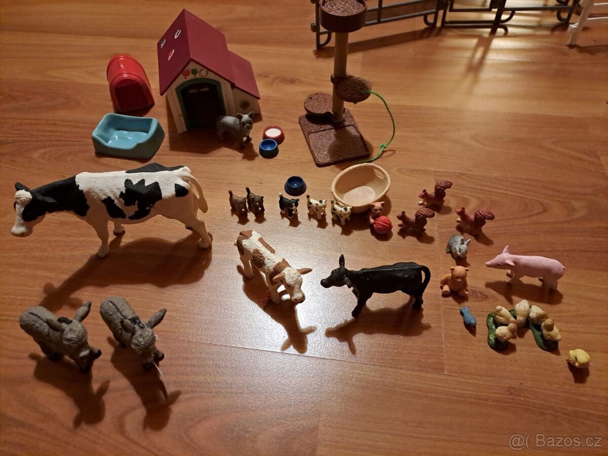 Prodám Schleich koně stáje a příslušenství - 4