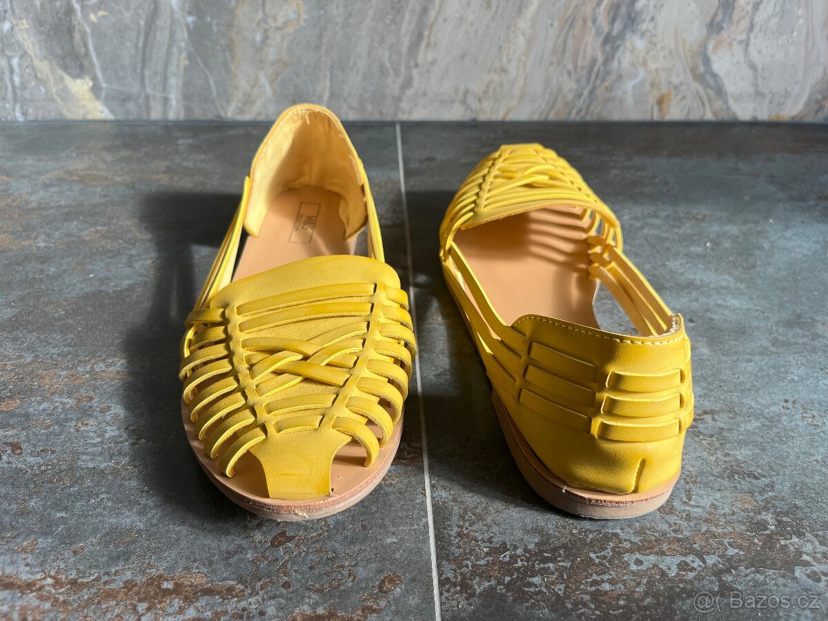 Damske sandalky zlute, vel. 8 - 4