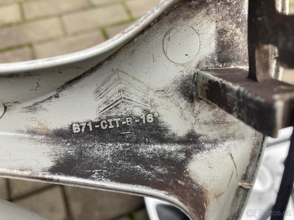 Originál poklice Citroen 15" a 16" - 4