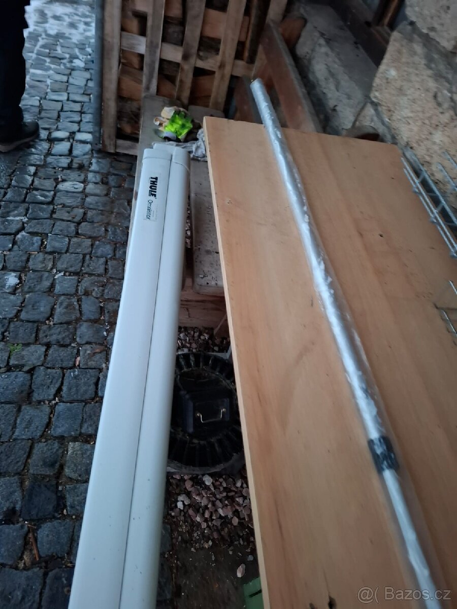 Markýza 4m bílá Thule omnistor - 4