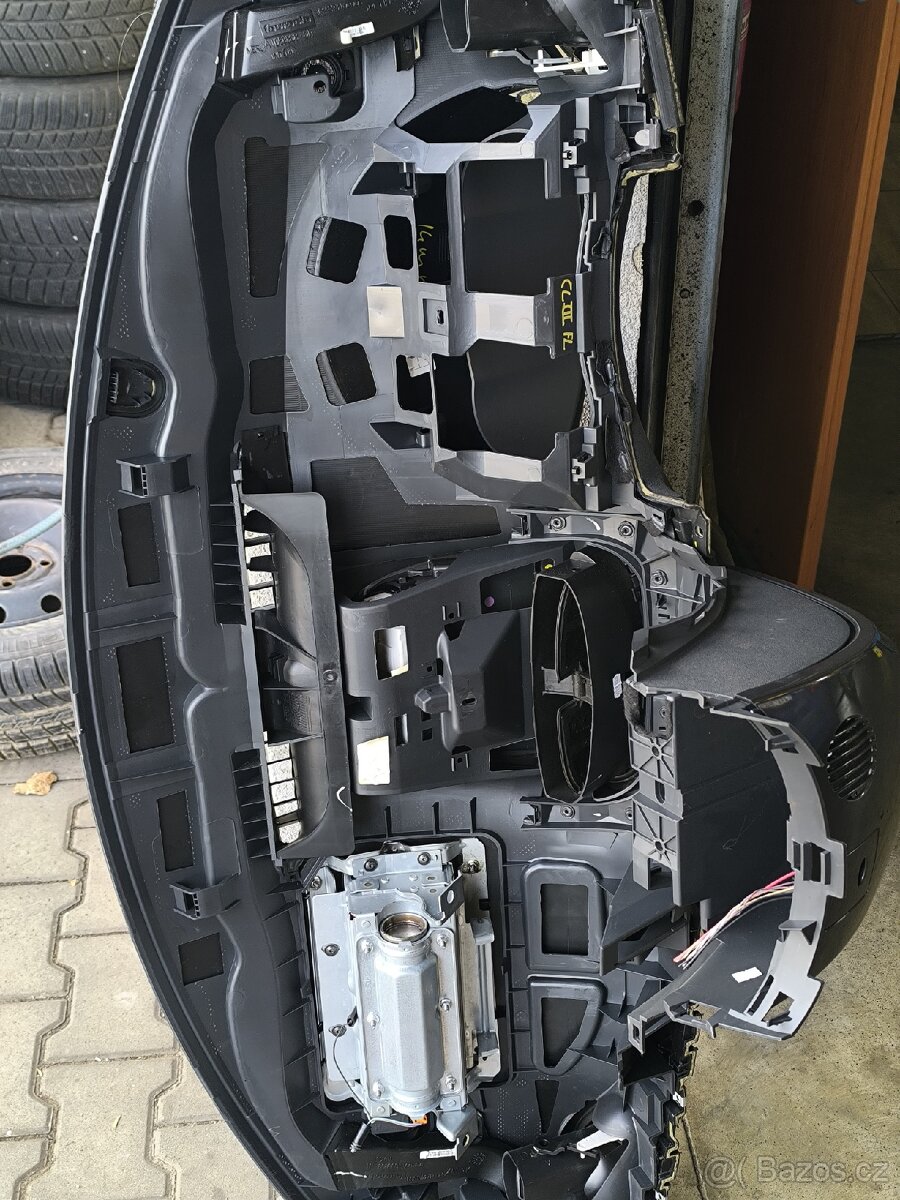 přístrojová deska Clio 3 - 4