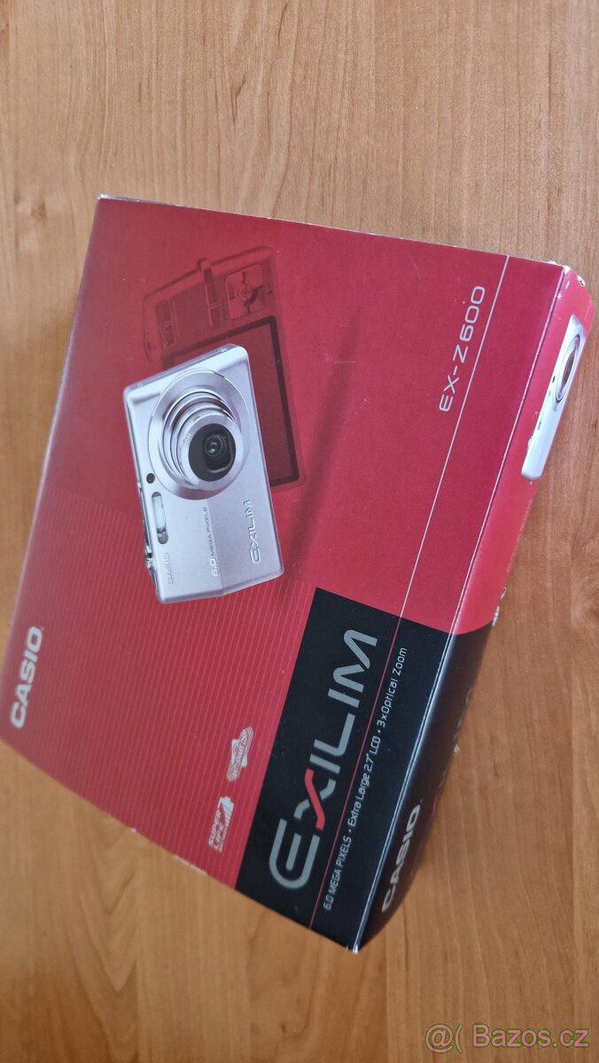 Fotoaparát CASIO EXILIM EX-Z600 - 4