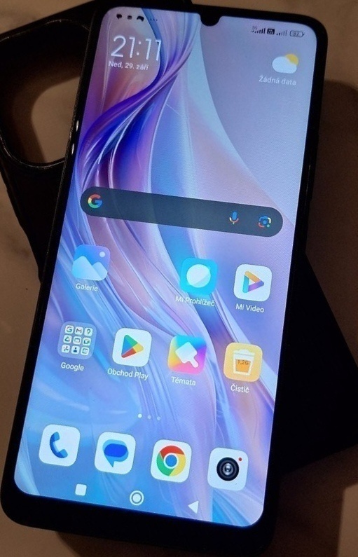 Zánovní Xiaomi 13C 5G 6GB/128GB + 4OO GB SDXC + EXTRA BALENÍ - 4