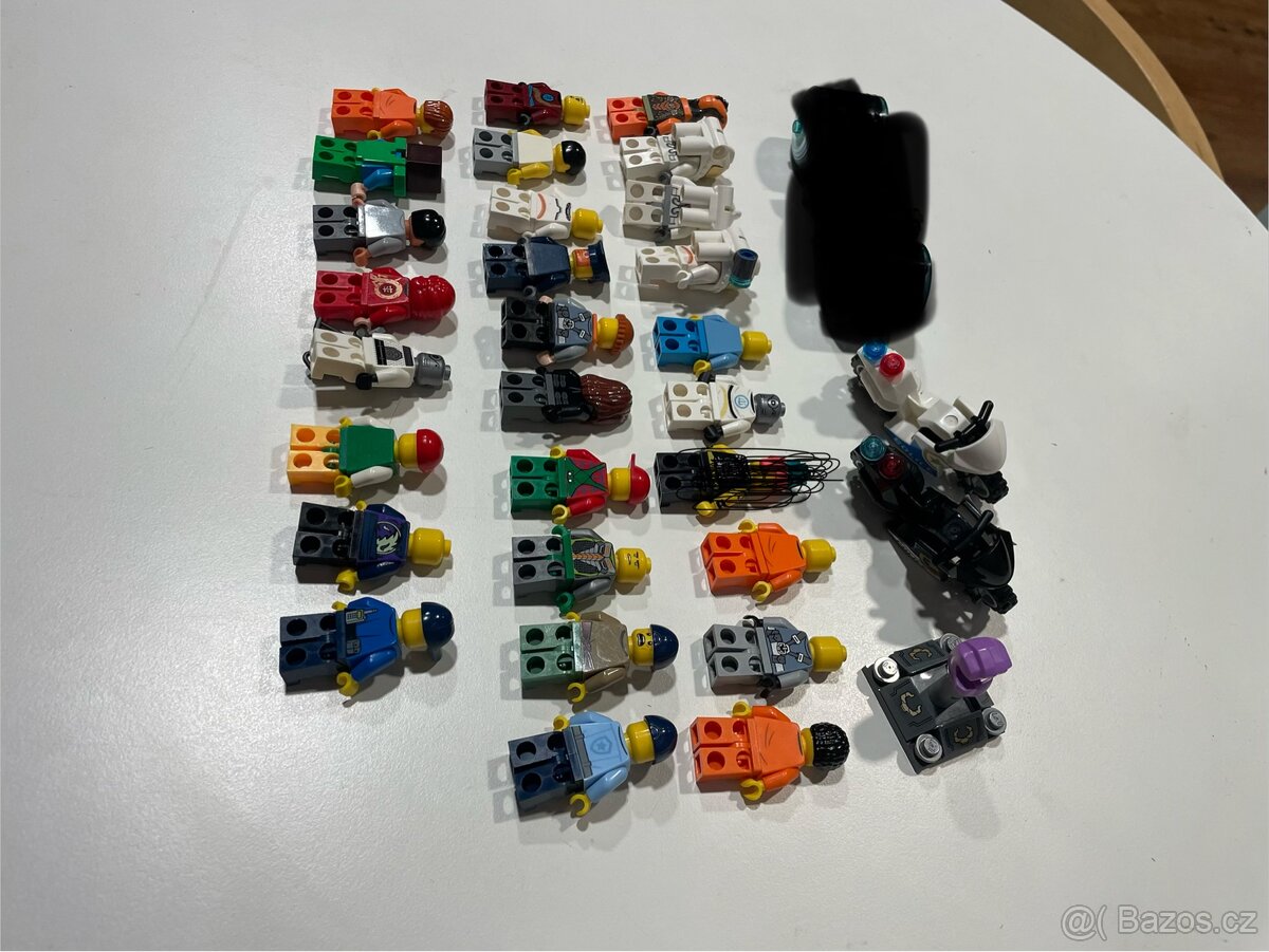 Lego postavičky a doplňky set č.1 cena 50kč/kus - 4