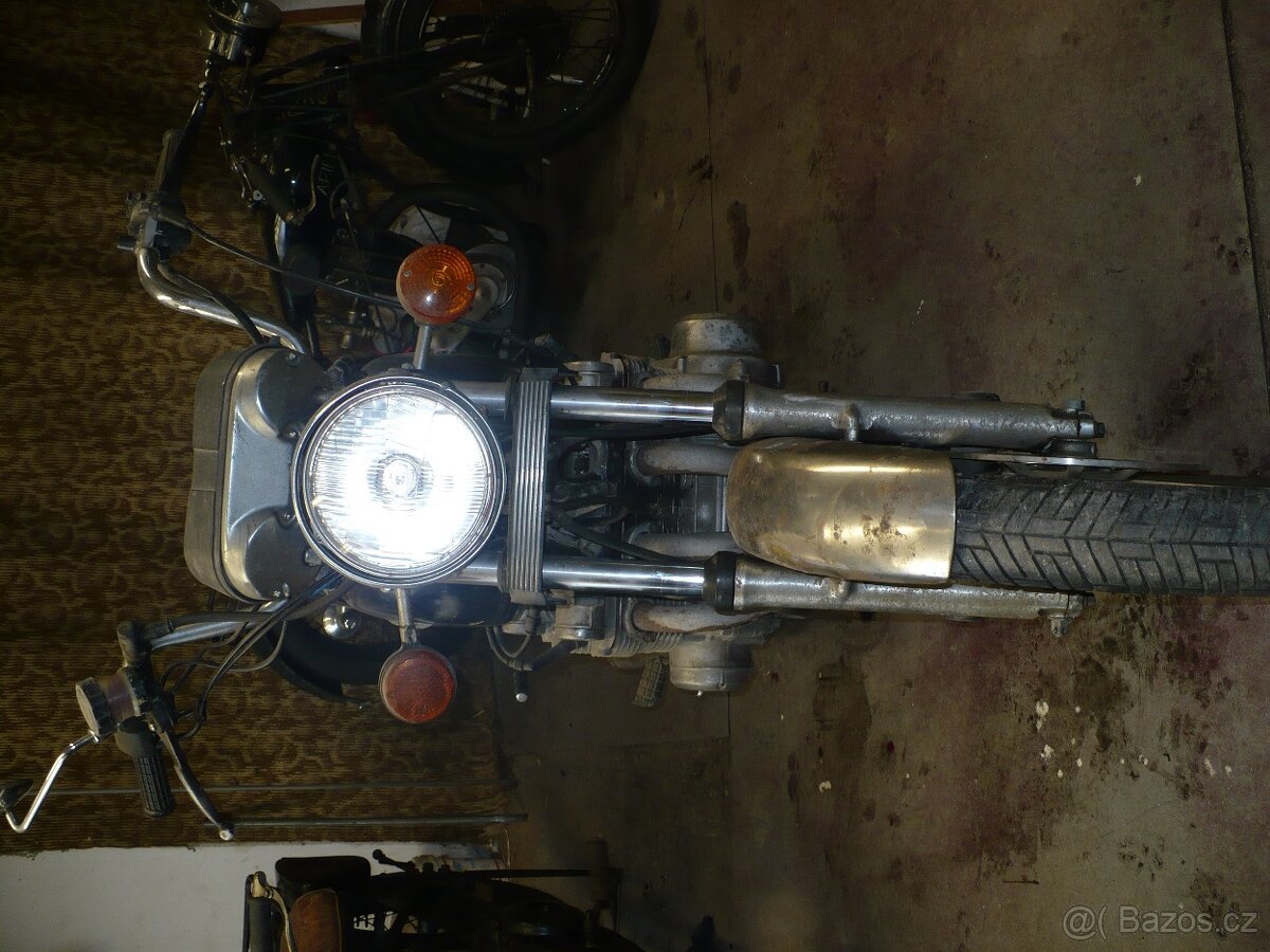 suzuki 550 GS - 4