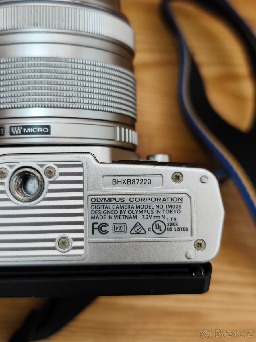 Olympus OM-D E-M10 Mark III - 4