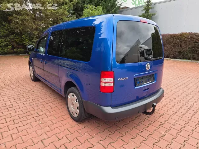 VW Caddy Maxi 1.6 TDI,Roncalli,7.míst,1.maj.serviska,tažné - 4