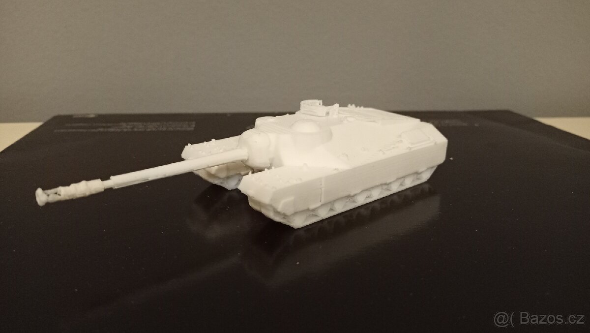 Tanky v měřítku 1:72 + barvy - 4