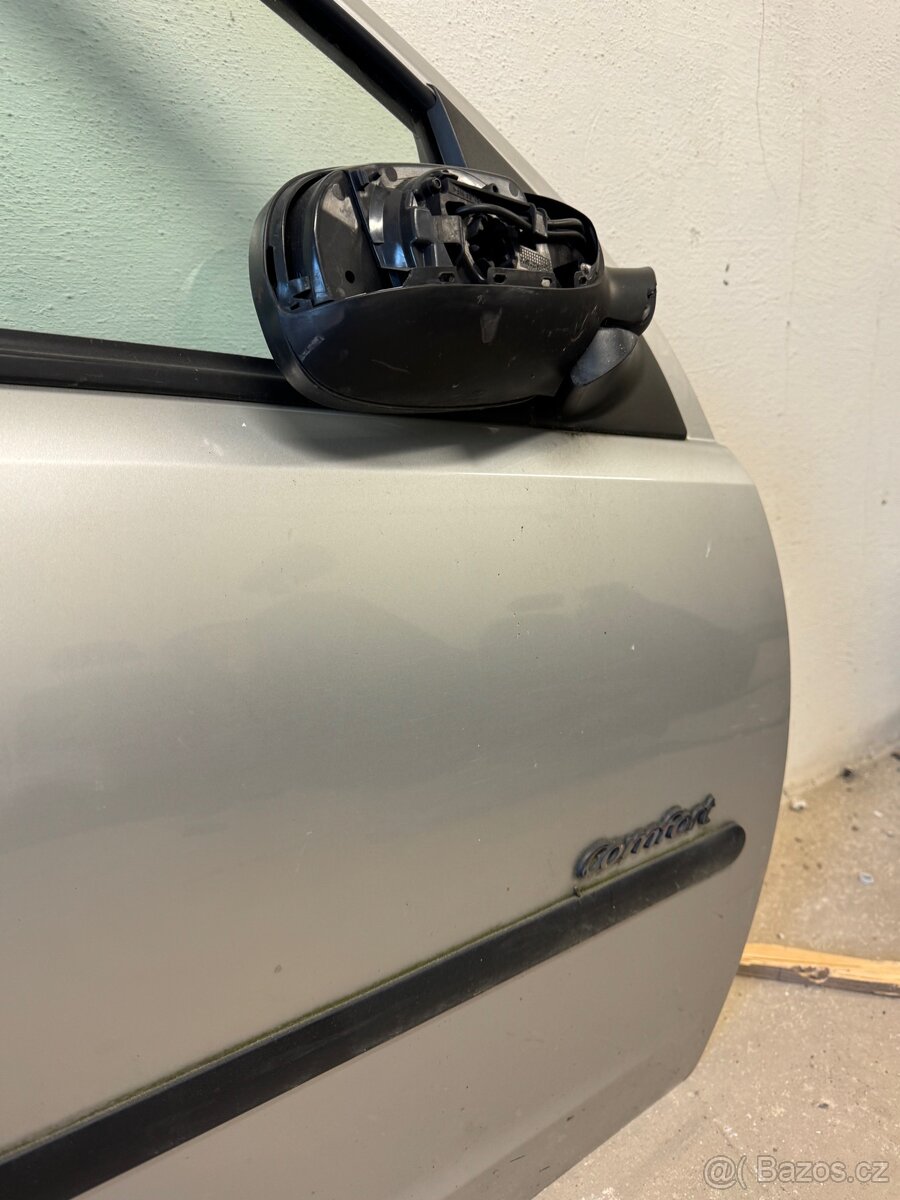 Opel Corsa C 3D, pravé dveře - 4