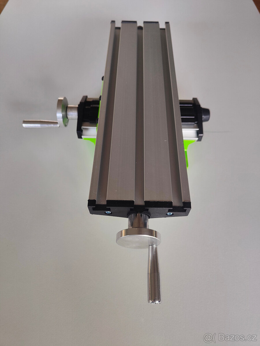 Křížový posuvný stůl pro frézu, vrtačku Concept 31090 NOVÝ - 4