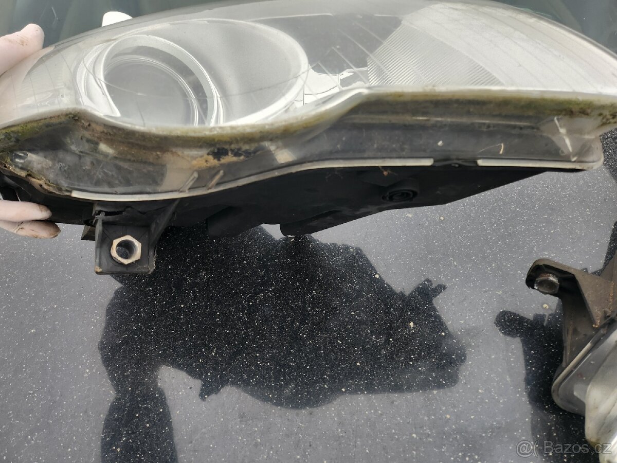 Passat b6 predni svetla - 4