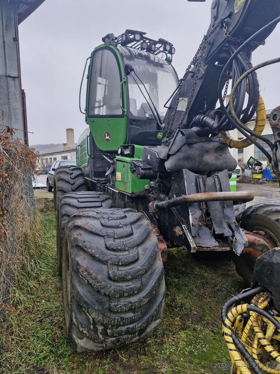 John Deere 1070 E - 4