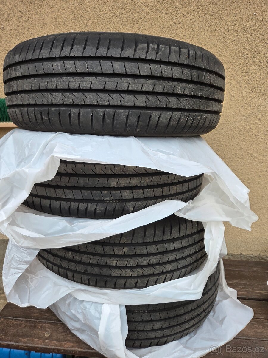 Bridgestone 225/55r19 - 4