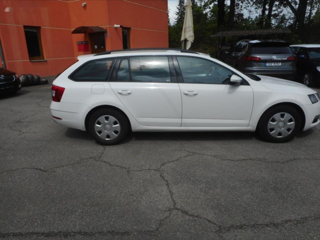 Škoda Octavia,1,6 TDi - 4