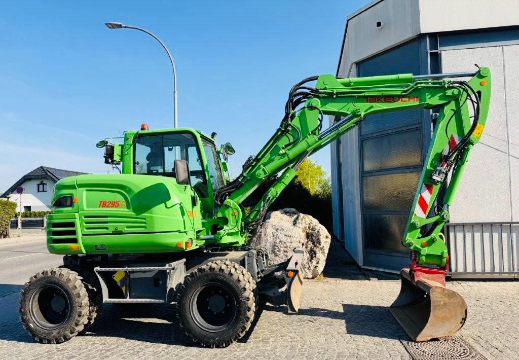 takeuchi tb 290 w - 4