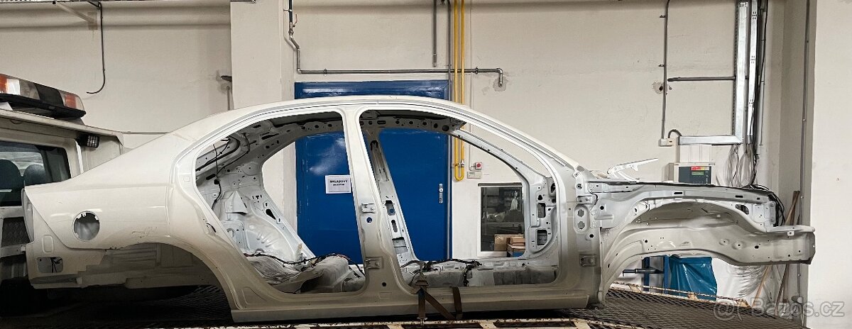 Karoséria Ford Mondeo Mk3 - 4