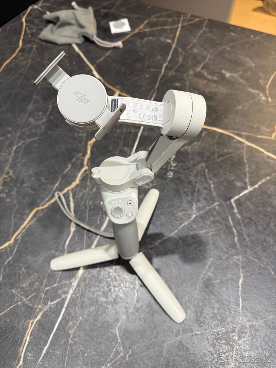 DJI OSMO Mobile 3 - 4