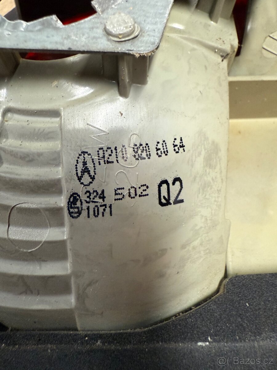 Mercedes W210 (S210) kombi Zadní světla vnitřní - 4