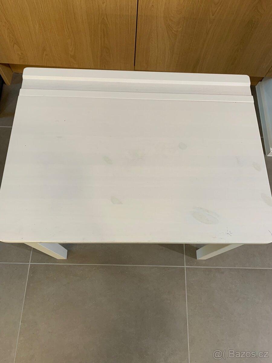 Dětský stůl IKEA s úložným prostorem - 4