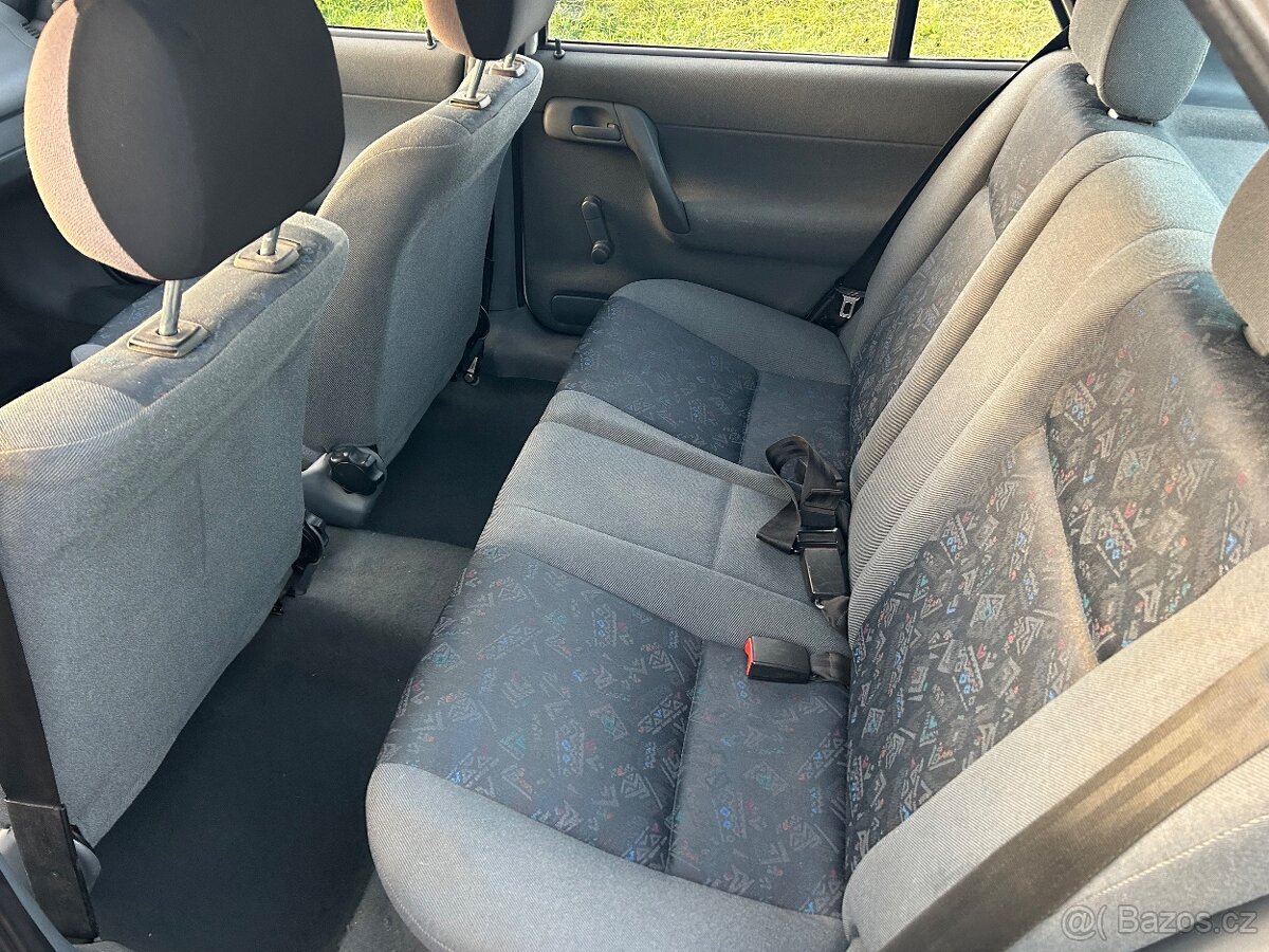 Škoda Felicia, 1.3 MPI - 4