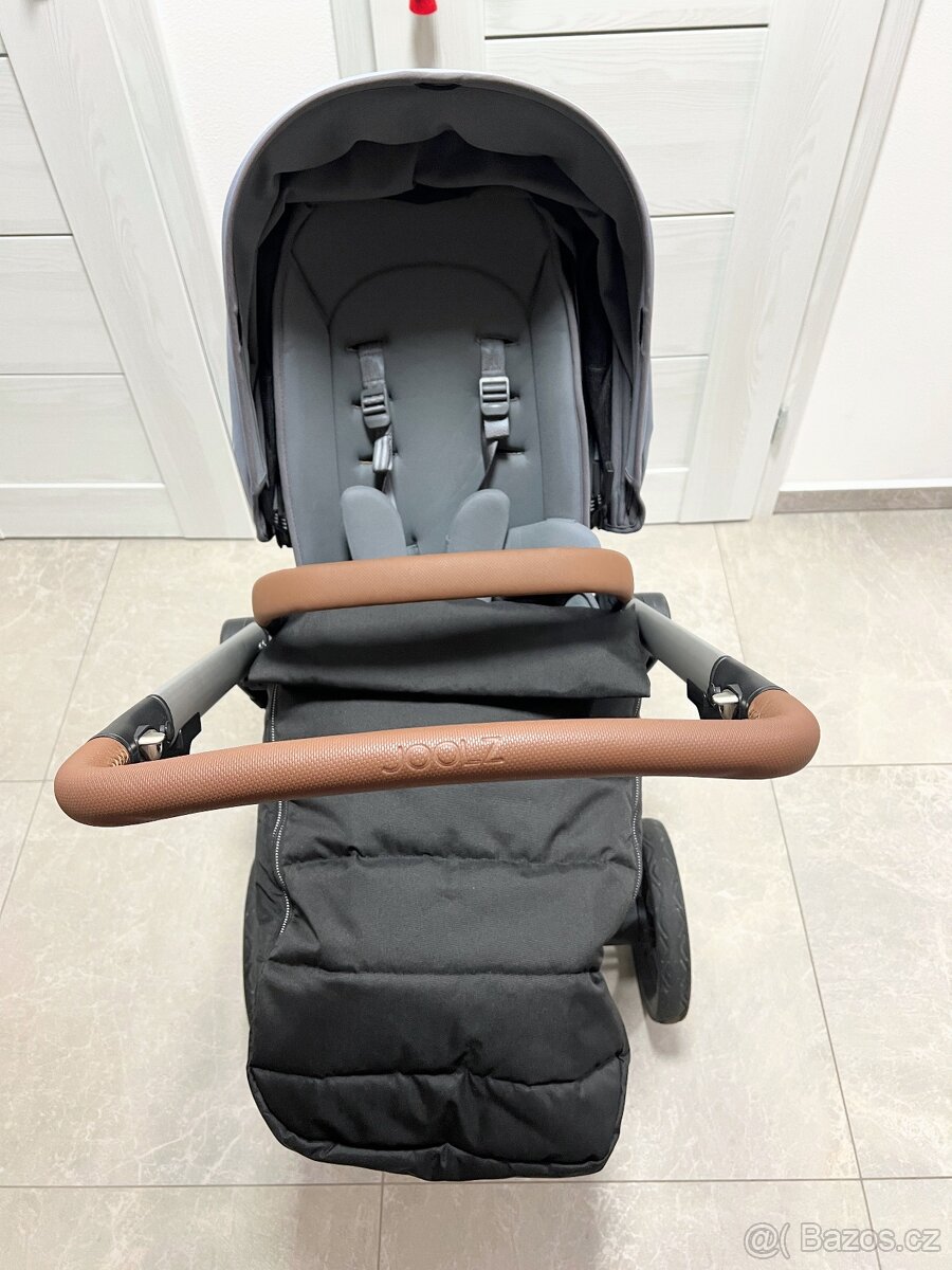 Sportovní kočárek Joolz Hub šedý s nánožníkem - 4