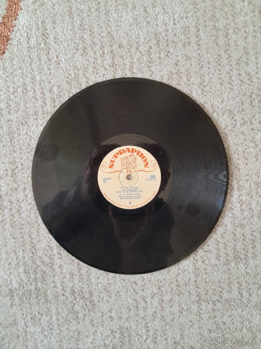 Starý zásobník na gramofonové desky 75 ot, plus deska - 4