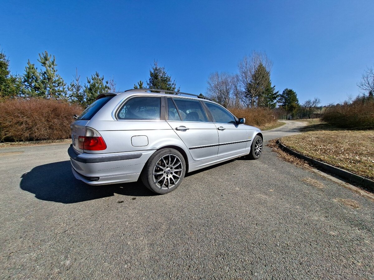 BMW 328i e46 touring manuál - 4