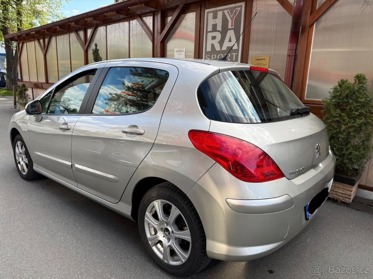 Peugeot 308 1,6i - 4