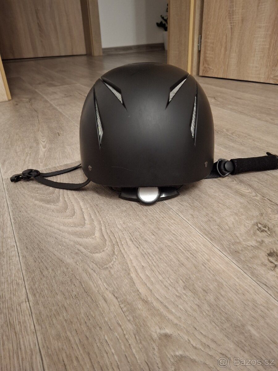 Jezdecká helma - 4